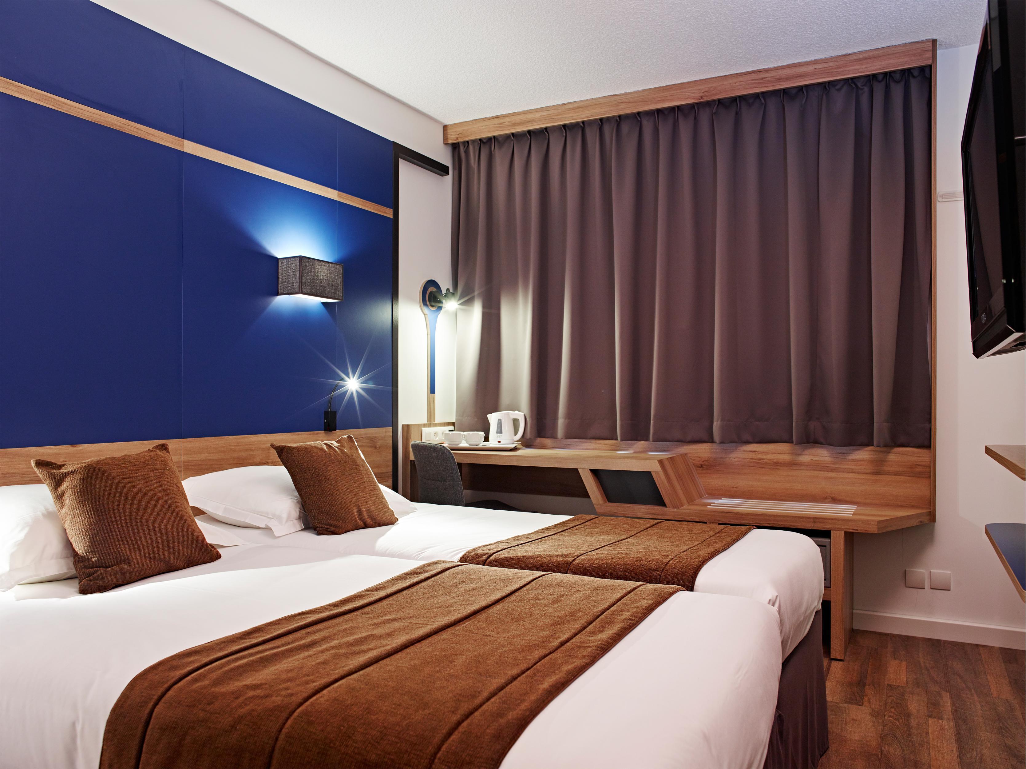 Twin room. Double Room Hotel. Double Room. Double Room картинка.